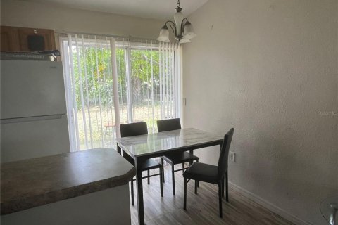 House in Orlando, Florida 3 bedrooms, 82.5 sq.m. № 2196157 - photo 7