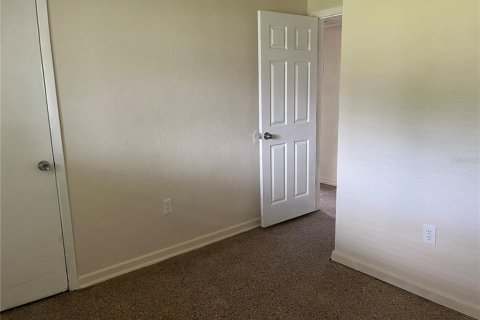 House in Orlando, Florida 3 bedrooms, 82.5 sq.m. № 2196157 - photo 12
