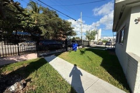 Commercial property in Miami, Florida 127.83 sq.m. № 1957947 - photo 3