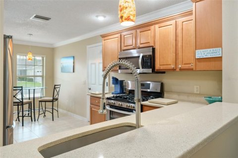 House in The Villages, Florida 3 bedrooms, 142.6 sq.m. № 1649491 - photo 8