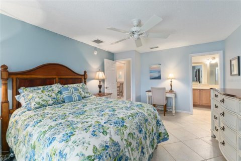 House in The Villages, Florida 3 bedrooms, 142.6 sq.m. № 1649491 - photo 20