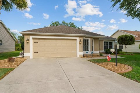 House in The Villages, Florida 3 bedrooms, 142.6 sq.m. № 1649491 - photo 2