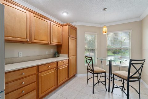 House in The Villages, Florida 3 bedrooms, 142.6 sq.m. № 1649491 - photo 11