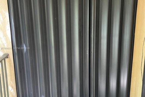 Copropriété à vendre à Sunrise, Floride: 1 chambre, 70.05 m2 № 2058788 - photo 10