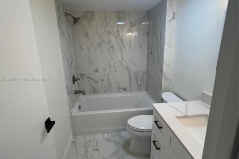 Copropriété à vendre à Sunrise, Floride: 1 chambre, 70.05 m2 № 2058788 - photo 6