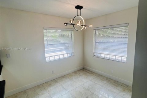 Copropriété à vendre à Sunrise, Floride: 1 chambre, 70.05 m2 № 2058788 - photo 3