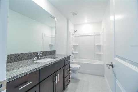 House in Bartow, Florida 4 bedrooms, 240.06 sq.m. № 1914611 - photo 16