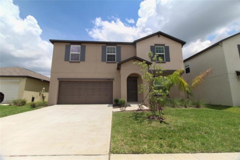 House in Bartow, Florida 4 bedrooms, 240.06 sq.m. № 1914611 - photo 1