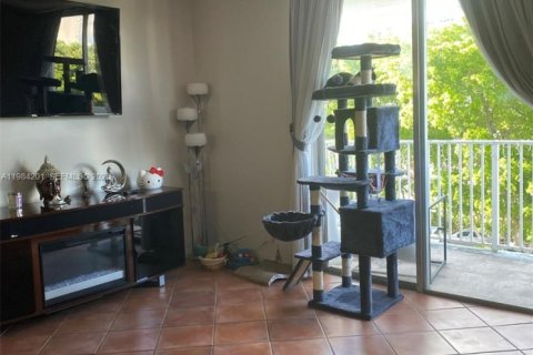 Квартира в Норт-Бей-Виллидж, Флорида 2 спальни, 83.61м2 № 2051408