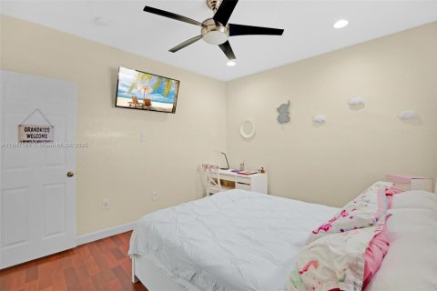 Villa ou maison à vendre à Miami, Floride: 4 chambres, 250.84 m2 № 1847799 - photo 30