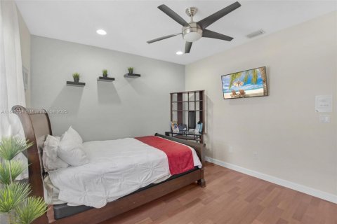 Villa ou maison à vendre à Miami, Floride: 4 chambres, 250.84 m2 № 1847799 - photo 28