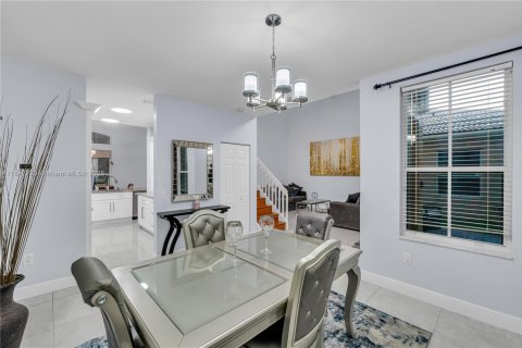 House in Coconut Creek, Florida 4 bedrooms, 229.84 sq.m. № 1836724 - photo 24