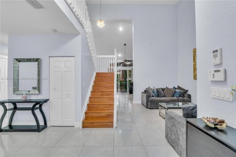 House in Coconut Creek, Florida 4 bedrooms, 229.84 sq.m. № 1836724 - photo 21