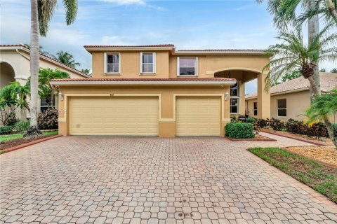 House in Coconut Creek, Florida 4 bedrooms, 229.84 sq.m. № 1836724 - photo 1