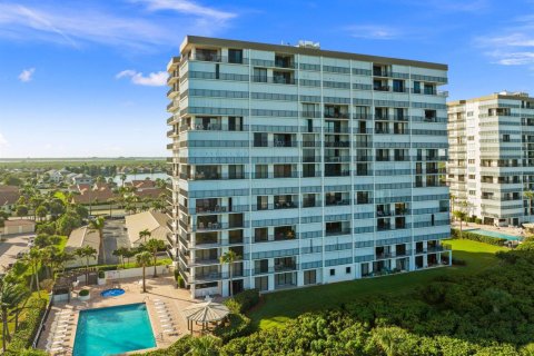 Condo in St. Lucie, Florida, 3 bedrooms № 2182850 - photo 8