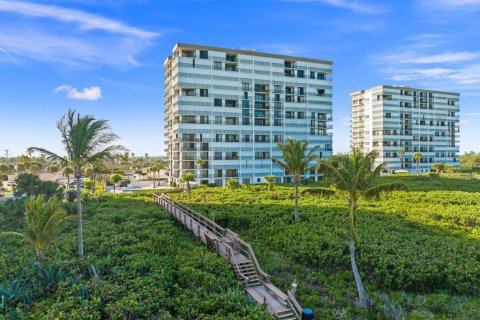 Condo in St. Lucie, Florida, 3 bedrooms № 2182850 - photo 7