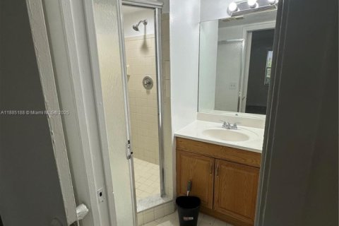 Copropriété à louer à Coral Springs, Floride: 2 chambres, 75.72 m2 № 1930593 - photo 10