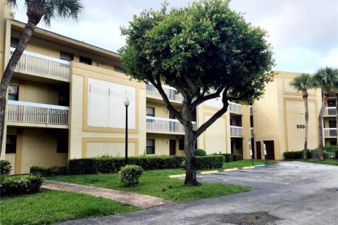 Copropriété à louer à Coral Springs, Floride: 2 chambres, 75.72 m2 № 1930593 - photo 15