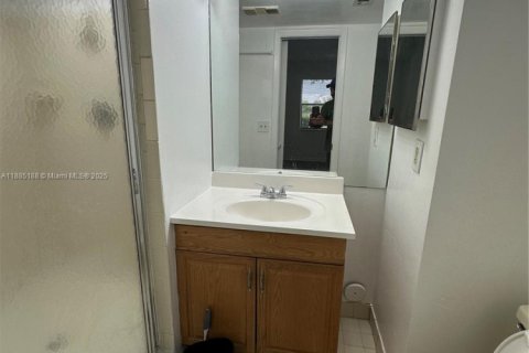 Copropriété à louer à Coral Springs, Floride: 2 chambres, 75.72 m2 № 1930593 - photo 9