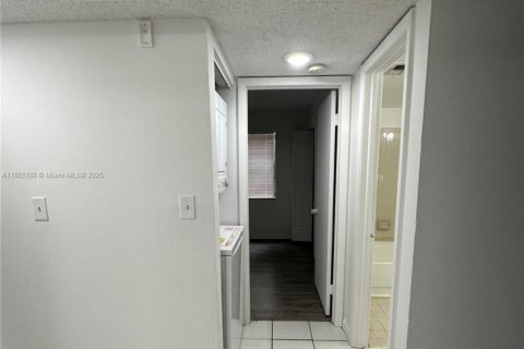 Copropriété à louer à Coral Springs, Floride: 2 chambres, 75.72 m2 № 1930593 - photo 7