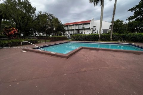 Copropriété à louer à Coral Springs, Floride: 2 chambres, 75.72 m2 № 1930593 - photo 18