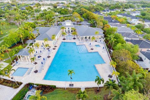 Casa en alquiler en Homestead, Florida, 4 dormitorios, 179.67 m2 № 1927776 - foto 21