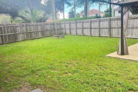 Casa en alquiler en Homestead, Florida, 4 dormitorios, 179.67 m2 № 1927776 - foto 11