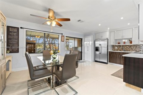 Adosado en venta en Pompano Beach, Florida, 3 dormitorios, 132.66 m2 № 2032683 - foto 16