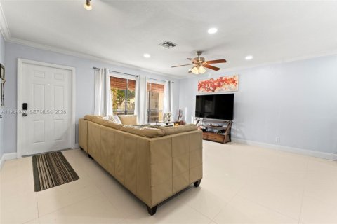 Adosado en venta en Pompano Beach, Florida, 3 dormitorios, 132.66 m2 № 2032683 - foto 24