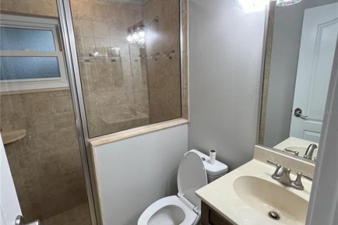 Casa en alquiler en Orlando, Florida, 4 dormitorios, 179.3 m2 № 1856592 - foto 16