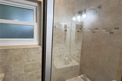 Casa en alquiler en Orlando, Florida, 4 dormitorios, 179.3 m2 № 1856592 - foto 18