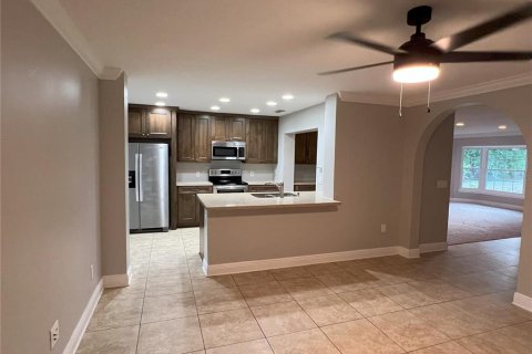 Casa en alquiler en Orlando, Florida, 4 dormitorios, 179.3 m2 № 1856592 - foto 6