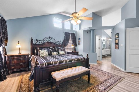 House in Tampa, Florida 3 bedrooms, 201.97 sq.m. № 2339310 - photo 30