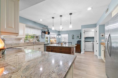 House in Tampa, Florida 3 bedrooms, 201.97 sq.m. № 2339310 - photo 17