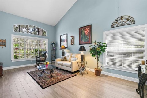 House in Tampa, Florida 3 bedrooms, 201.97 sq.m. № 2339310 - photo 9