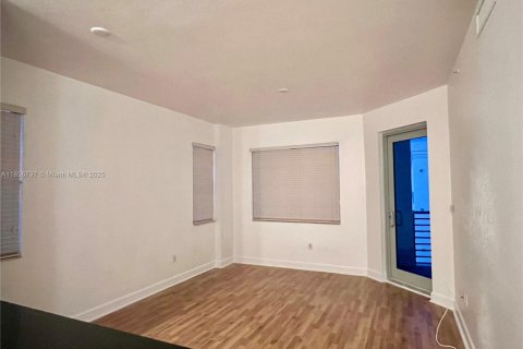 Condo in Hollywood, Florida, 1 bedroom  № 1883825 - photo 6