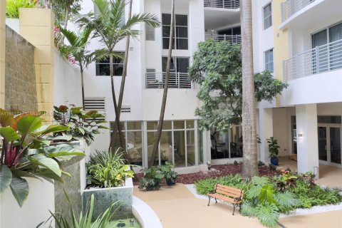 Condo in Hollywood, Florida, 1 bedroom  № 1883825 - photo 20