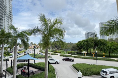 Condo in Hollywood, Florida, 1 bedroom  № 1883825 - photo 23