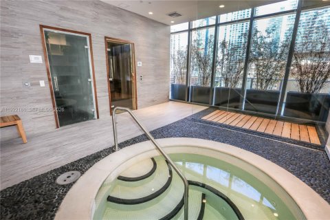 Copropriété à louer à Miami, Floride: 2 chambres, 96.8 m2 № 1976097 - photo 30