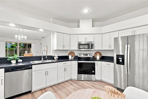 Villa ou maison à vendre à Tavares, Floride: 3 chambres, 136.66 m2 № 2352315 - photo 5
