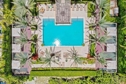 Condominio en alquiler en Palm Beach Shores, Florida, 3 dormitorios, 195.47 m2 № 1119956 - foto 1
