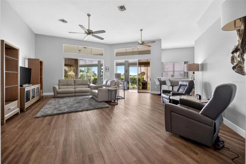 Villa ou maison à vendre à Venice, Floride: 3 chambres, 197.7 m2 № 2407151 - photo 4