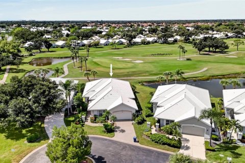 Villa ou maison à vendre à Venice, Floride: 3 chambres, 197.7 m2 № 2407151 - photo 2