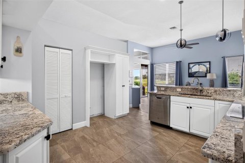 Villa ou maison à vendre à Venice, Floride: 3 chambres, 197.7 m2 № 2407151 - photo 10