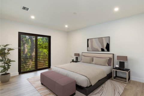 Снять в аренду таунхаус в Форт-Лодердейл, Флорида 4 спальни, 227.33м2, № 1944376 - фото 9