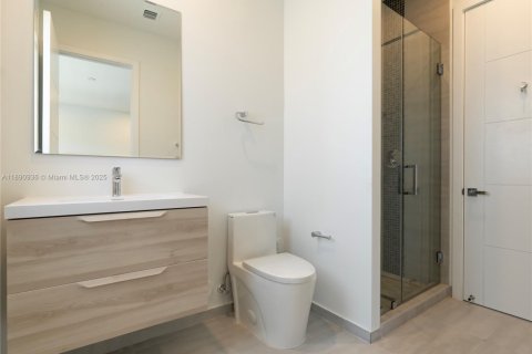 Снять в аренду таунхаус в Форт-Лодердейл, Флорида 4 спальни, 227.33м2, № 1944376 - фото 13