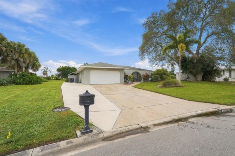 Villa ou maison à vendre à Venice, Floride: 2 chambres, 120.87 m2 № 2405495 - photo 4