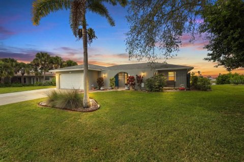Villa ou maison à vendre à Venice, Floride: 2 chambres, 120.87 m2 № 2405495 - photo 11