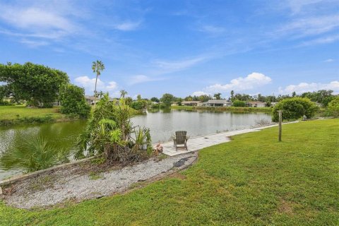 Villa ou maison à vendre à Venice, Floride: 2 chambres, 120.87 m2 № 2405495 - photo 28