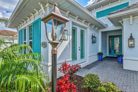 House in Lakewood Ranch, Florida 4 bedrooms, 271.46 sq.m. № 1574630 - photo 4